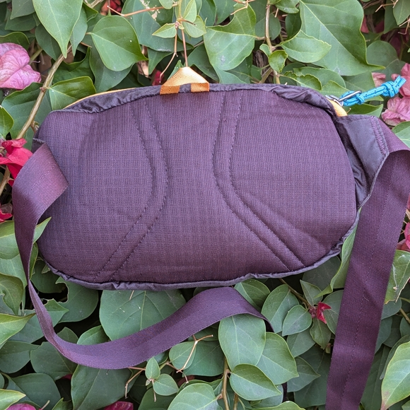 Patagonia Blue and Yellow Mini Bag - Picture 3 of 10